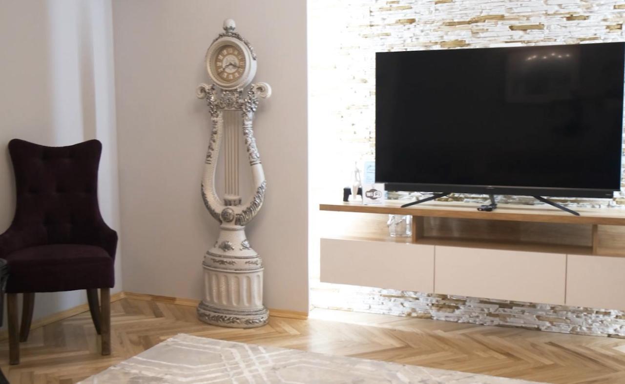 Paulmarie Apartments On Pushkinskaya เบรสต์ ภายนอก รูปภาพ