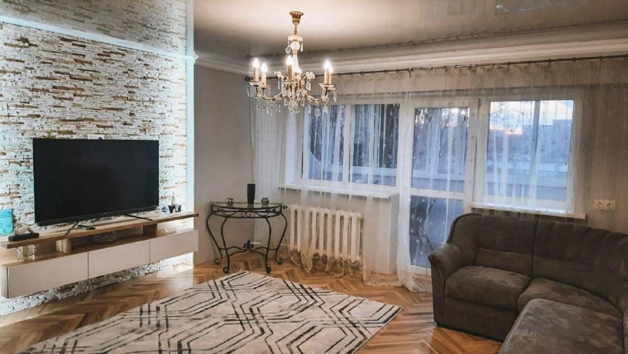 Paulmarie Apartments On Pushkinskaya เบรสต์ ภายนอก รูปภาพ